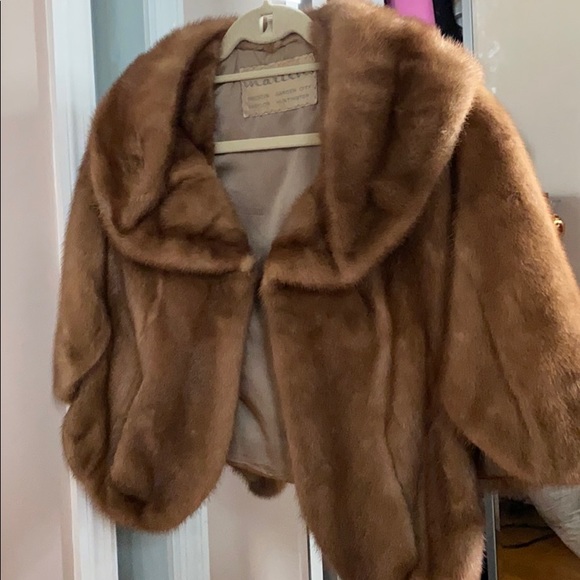 - real fur shrug - Picture 3 of 8